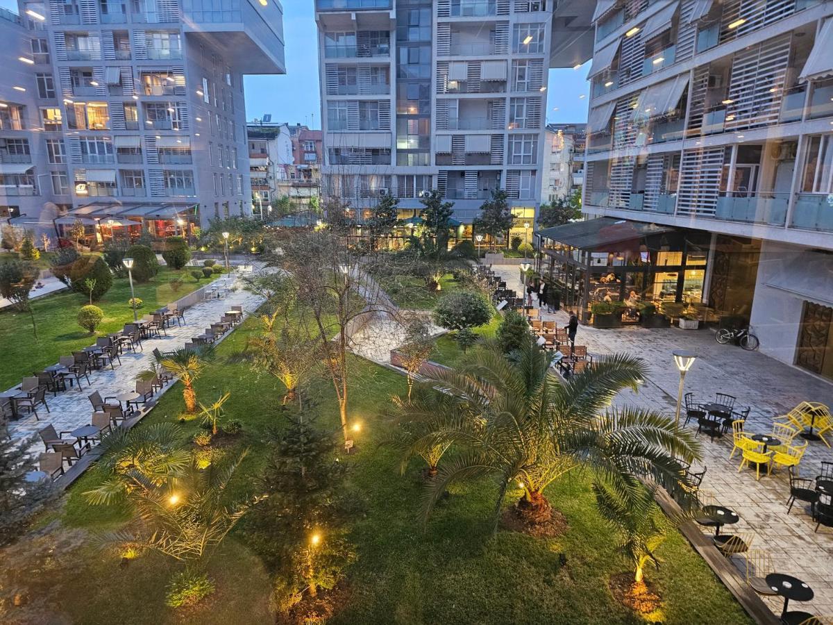 Pleasant Apartment With Free Dedicated Parking In Komuna E Parisit Tirana Exteriér fotografie