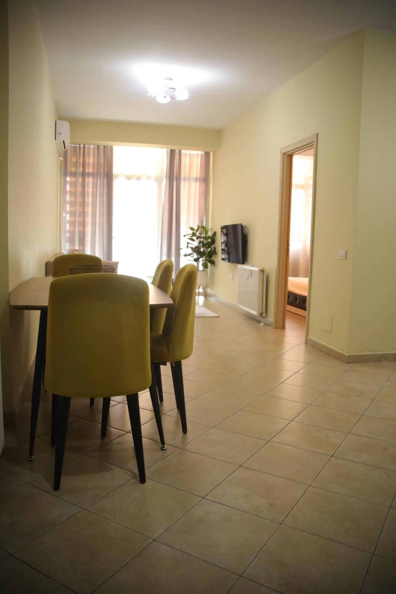 Pleasant Apartment With Free Dedicated Parking In Komuna E Parisit Tirana Exteriér fotografie