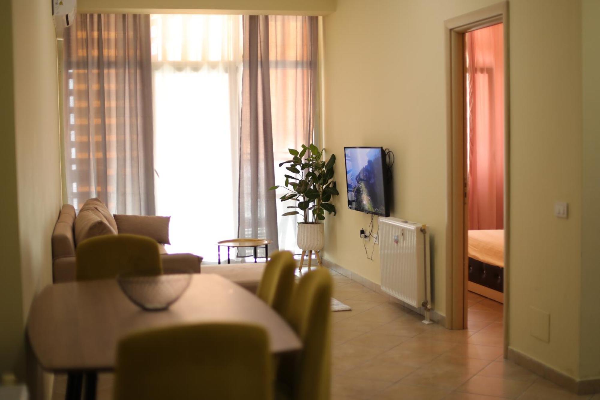 Pleasant Apartment With Free Dedicated Parking In Komuna E Parisit Tirana Exteriér fotografie