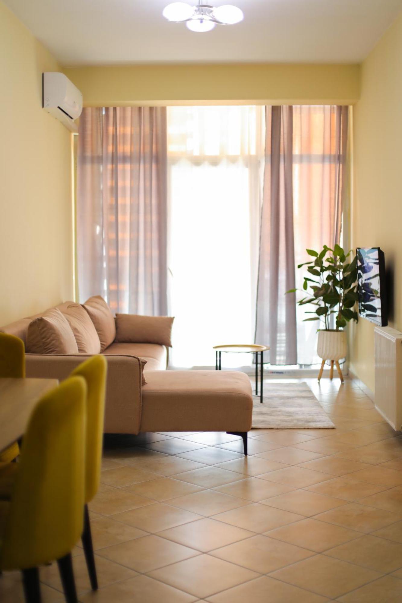 Pleasant Apartment With Free Dedicated Parking In Komuna E Parisit Tirana Exteriér fotografie