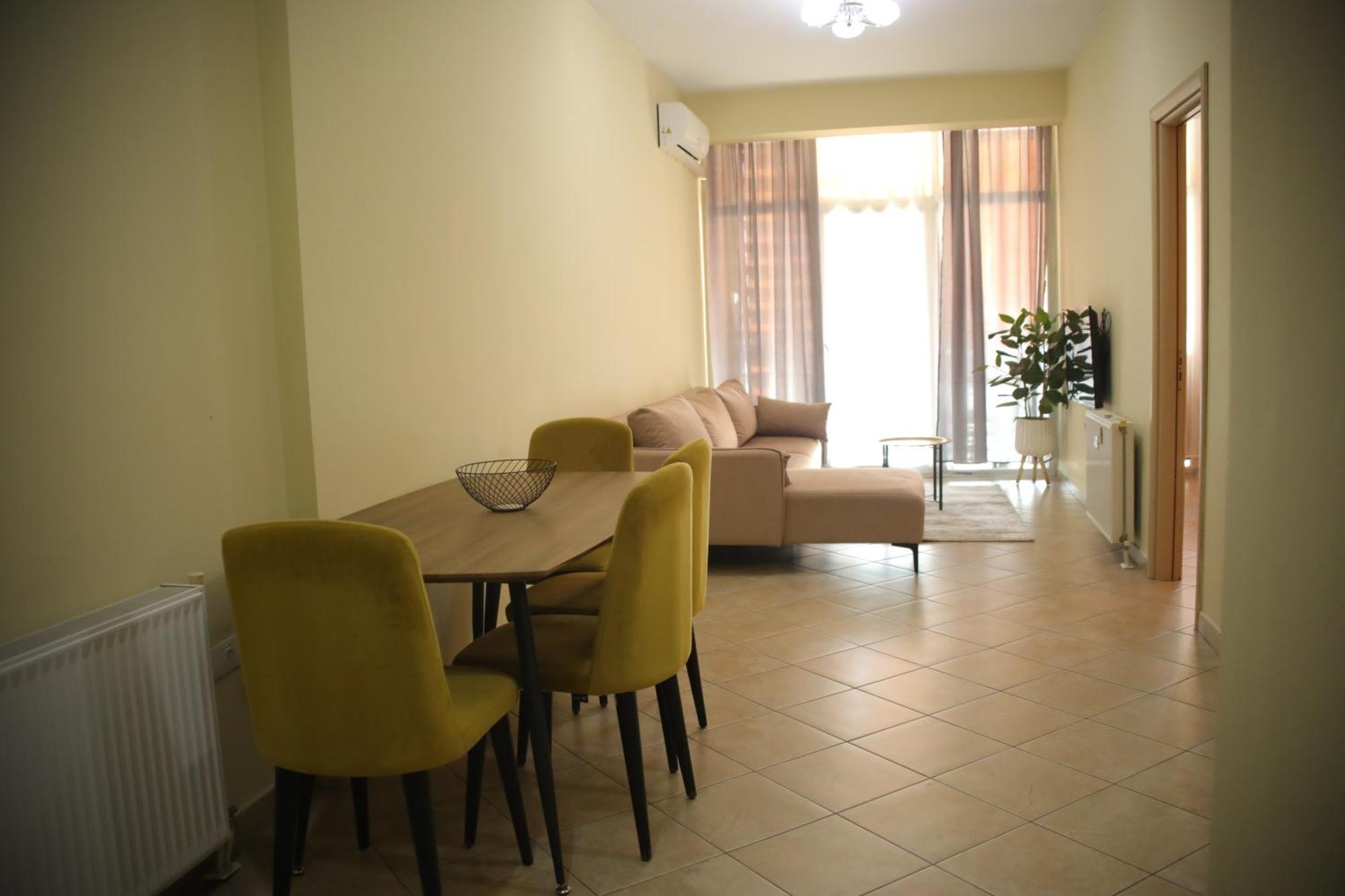 Pleasant Apartment With Free Dedicated Parking In Komuna E Parisit Tirana Exteriér fotografie